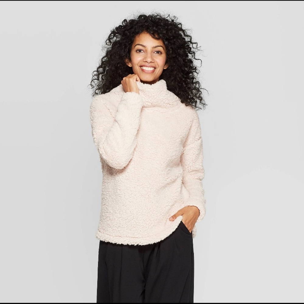 Light Pink Turtleneck Sherpa Pull-over